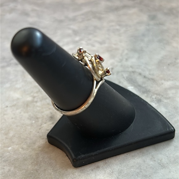 Elegant Vintage Garnet Gemstones Ring Size 7 1970-1980’s Ring Genuine Garnets - Picture 2 of 9